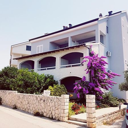חוואר Apartments Luma מראה חיצוני תמונה